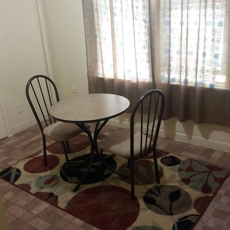 Studio, One And Two Bedroom Apartments - Bronx New York Bilik gambar