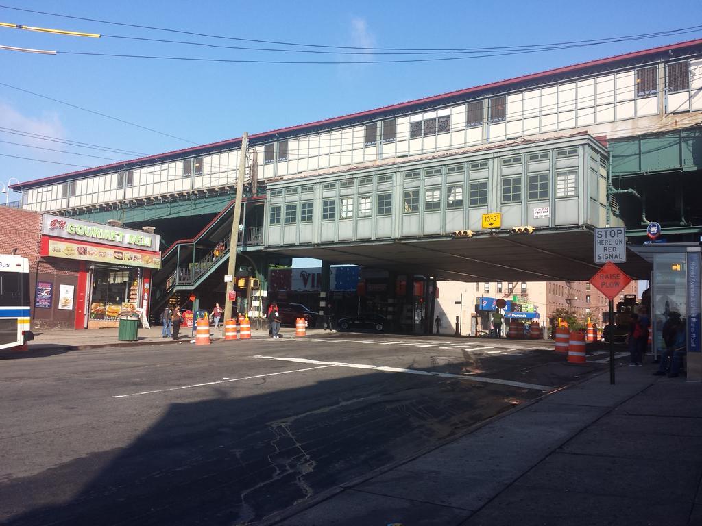 Studio, One And Two Bedroom Apartments - Bronx New York Luaran gambar